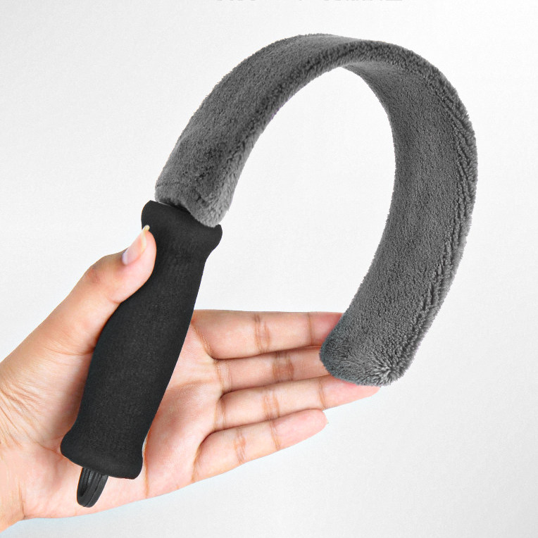 Car air conditioning air outlet cleaning brush car interior cleaning tool brush artifact car dust brush soft bristles