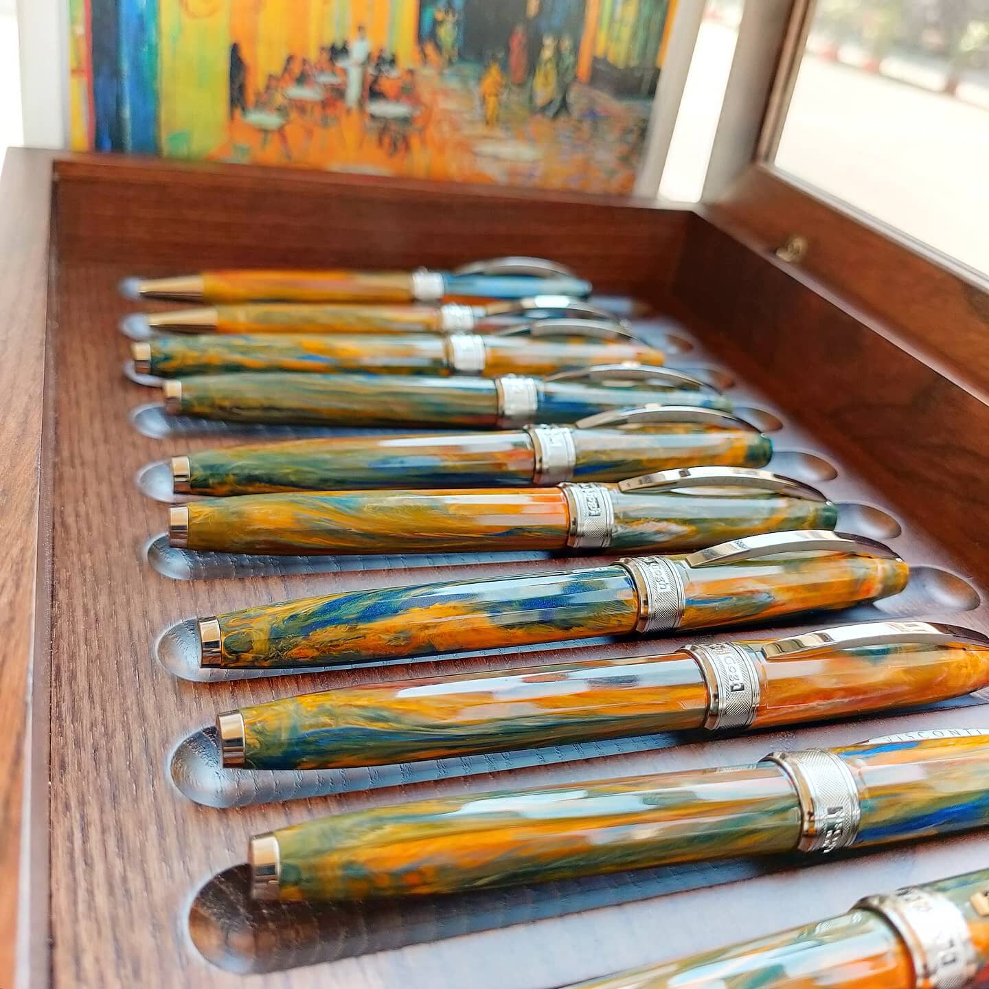 Vis Conti Van Gogh fountain pen gift box Starmoon Night self-portrait VISCONTI Guan off