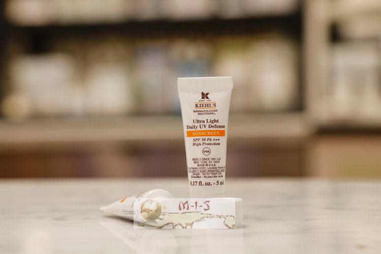 Kiehl "> <input type= kem chống nắng da dầu mụn