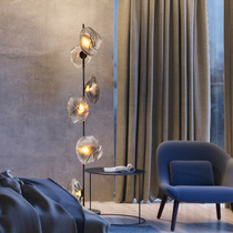 Style italien Minimalist Living Room Sofa Floor Lamp Villa Large Flat Layer Nordic Minimalist Vertical Atmosphere Light ins Wind Lamp