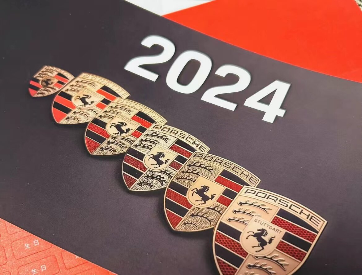 PORSCHE Porsche 2024 Custom desk calendar stainless steel 911 Targa C column styling base-Taobao