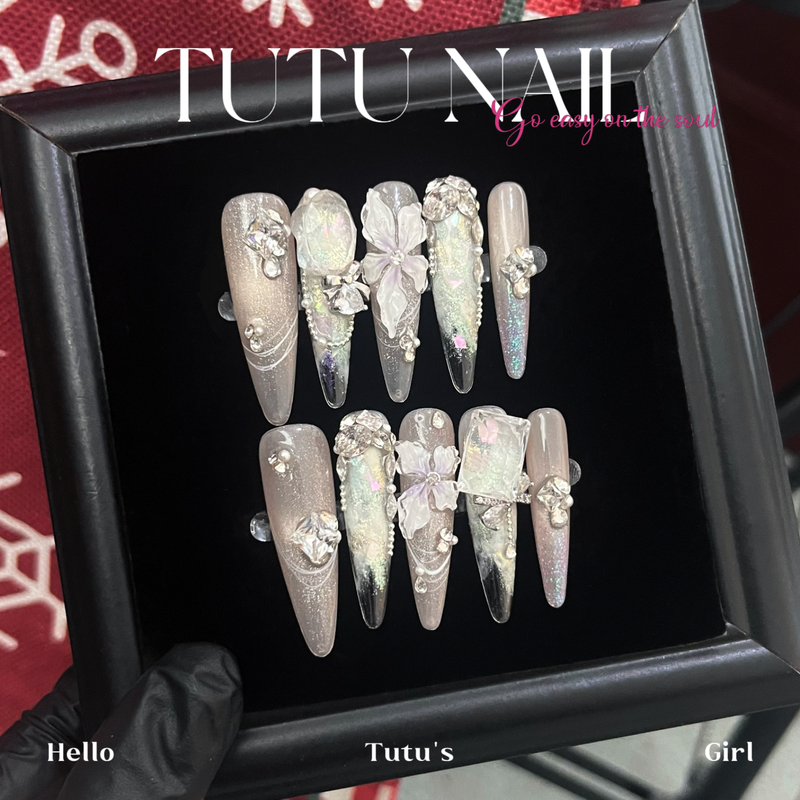 【Flower Lantern Glaze】Tutu Nail Handmade Wearable Nail Art Heavy Craft Cat's Eye Carved Gentle Nude Color Wedding Nails