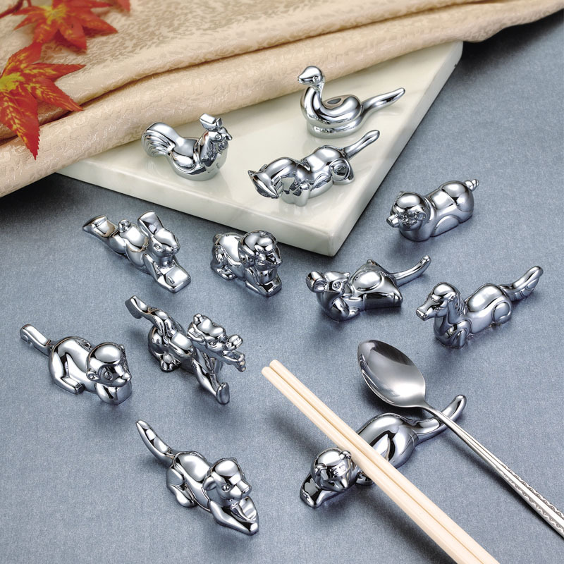 Twelve Zodiac Chopstick Rests, Chopstick Holders, Chopstick Pillows, Dual-Purpose Zinc Alloy Chopstick Rests, Tableware Small Ornaments