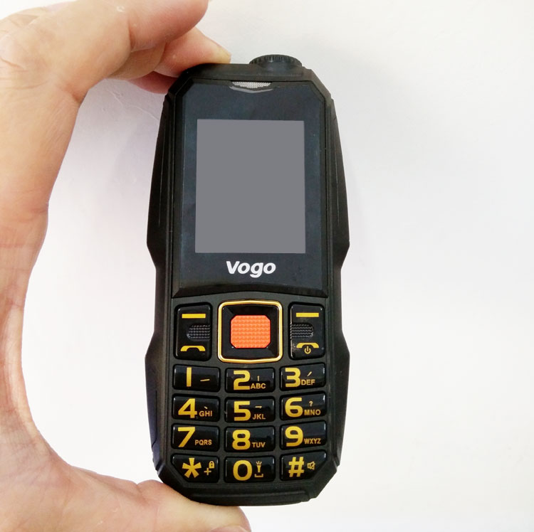 Mới vogo c155 ba đèn pin điện chống quân sự QQ mini không có máy ảnh cũ chức năng điện thoại di động nhỏ
