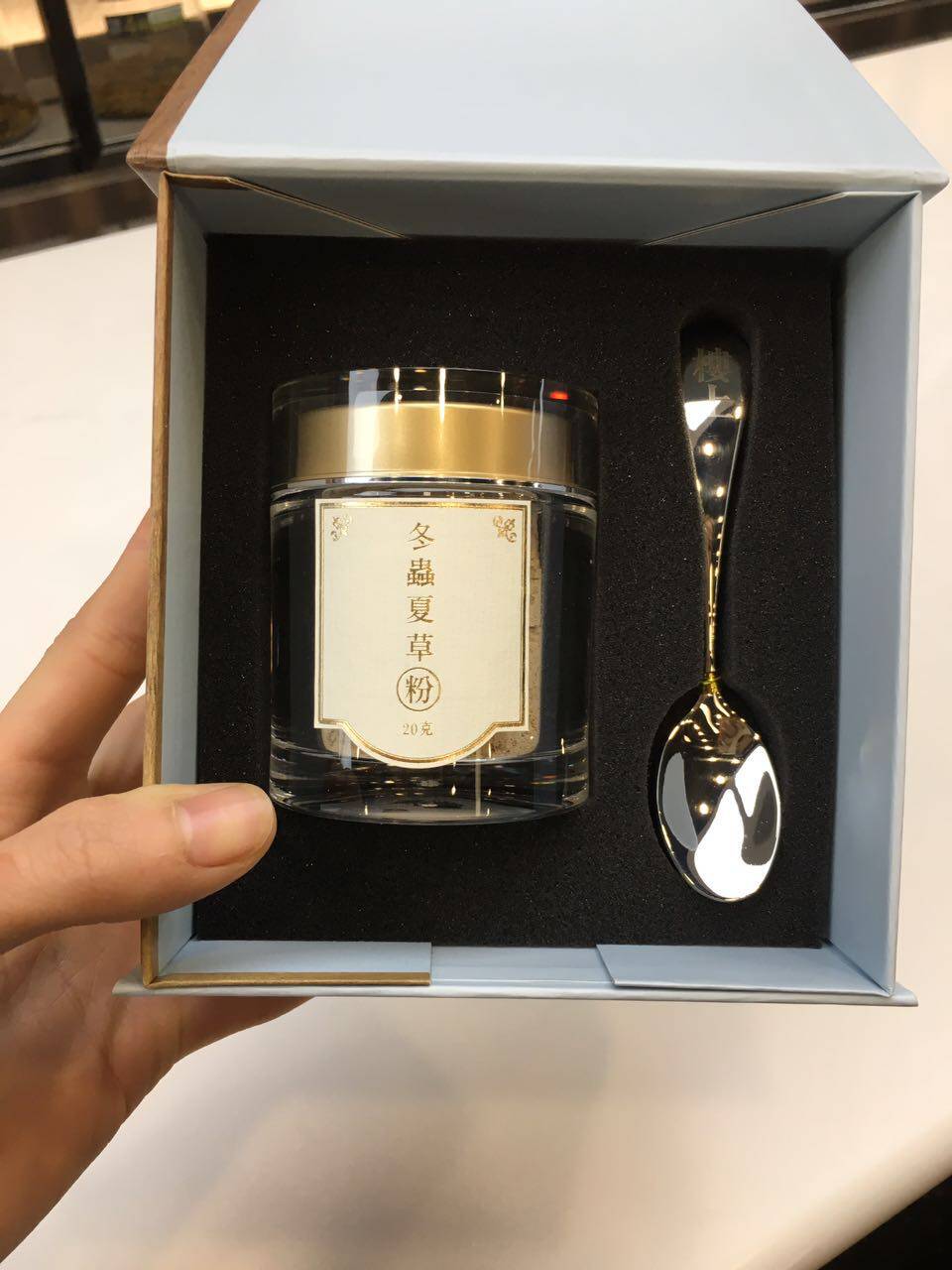 Hong Kong upstairs Cordyceps sinensis powder 20g can send stainless steel spoon