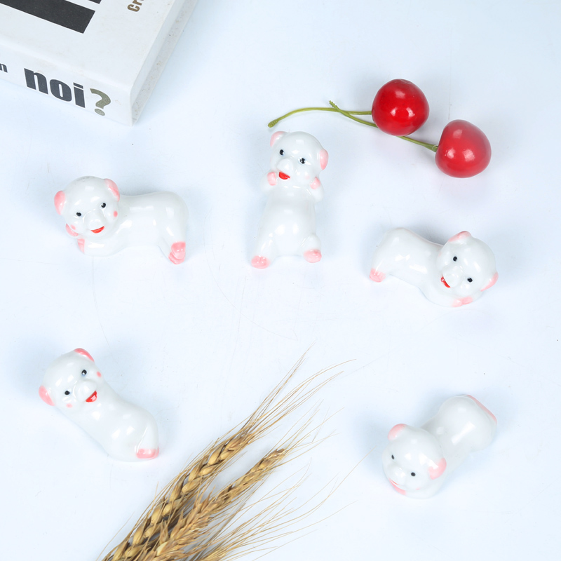 Phong cách Nhật Bản zakka đặt đũa vẽ tay bằng gốm dễ thương gấu trúc đũa bộ đồ ăn bằng sứ trắng đũa đũa - Đồ ăn tối khay inox đựng thức ăn