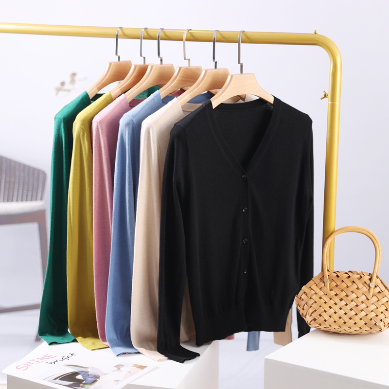 60-Count Ultra-Fine Worsted Wool Sweater for Women, 100% Merino Wool Knitted Cardigan, Spring and Autumn V-Neck Sweater Jacket