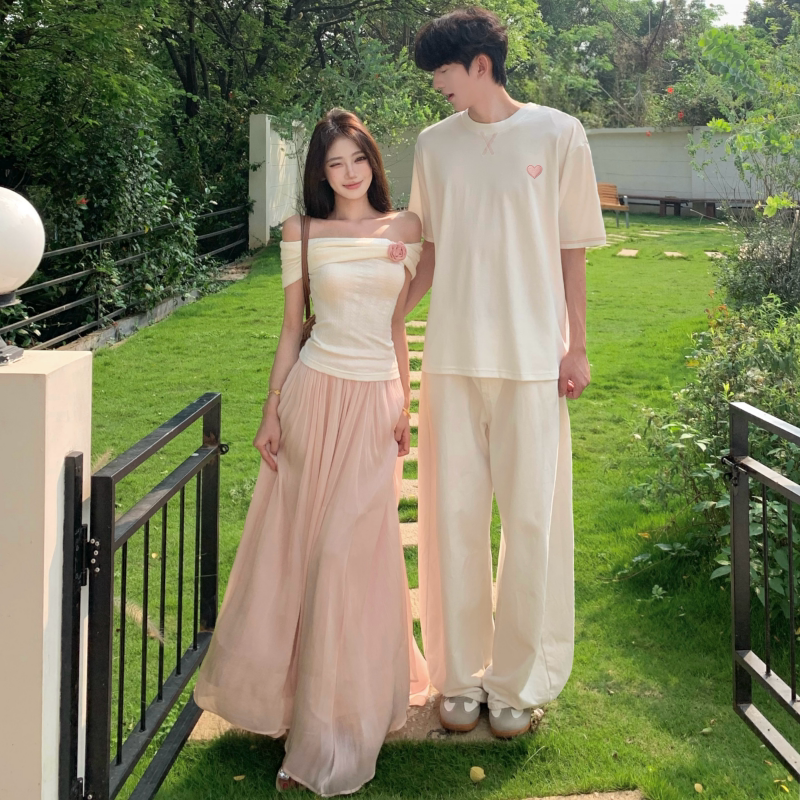 Sweet Couple Outfits, High-End Suits, One Skirt and One Shirt, Unique Design, Niche Men's T-Shirts, Women's Skirts, 2026 New Summer Style Sweet Couple Outfits, High-End Suits, One Skirt and One Shirt, Unique Design, Niche Men's T-Shirts, Women's Skirts, 2026 New Summer Style