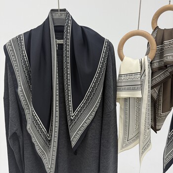 Meizuo's new korean original single triangle scarf silk scarf