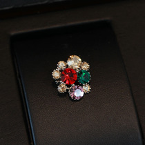 Retro court crystal color small brooch female fashion exquisite small pin buckle suit collar pin luxury temperament high-end