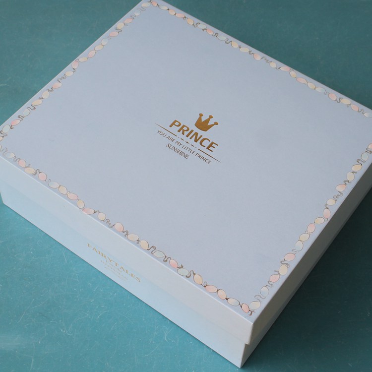 Coffret cadeau pour bébé - Vêtements + Fournitures - Ref 1977593 Image 6