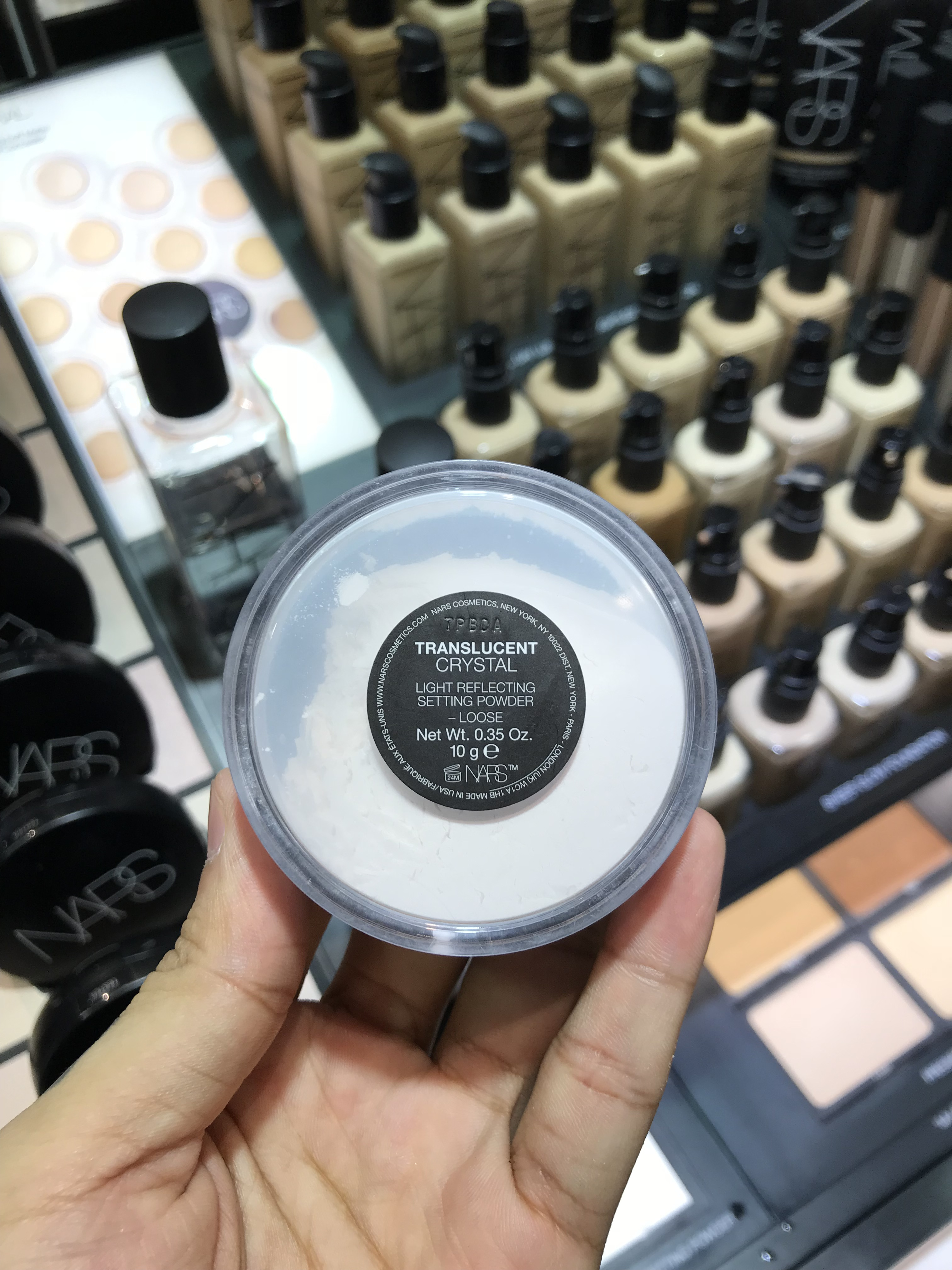Hồng Kông NARS khỏa thân bột ánh sáng bột lỏng trang điểm kiểm soát dầu truyền dẫn ánh sáng 10 gam phấn kiềm dầu