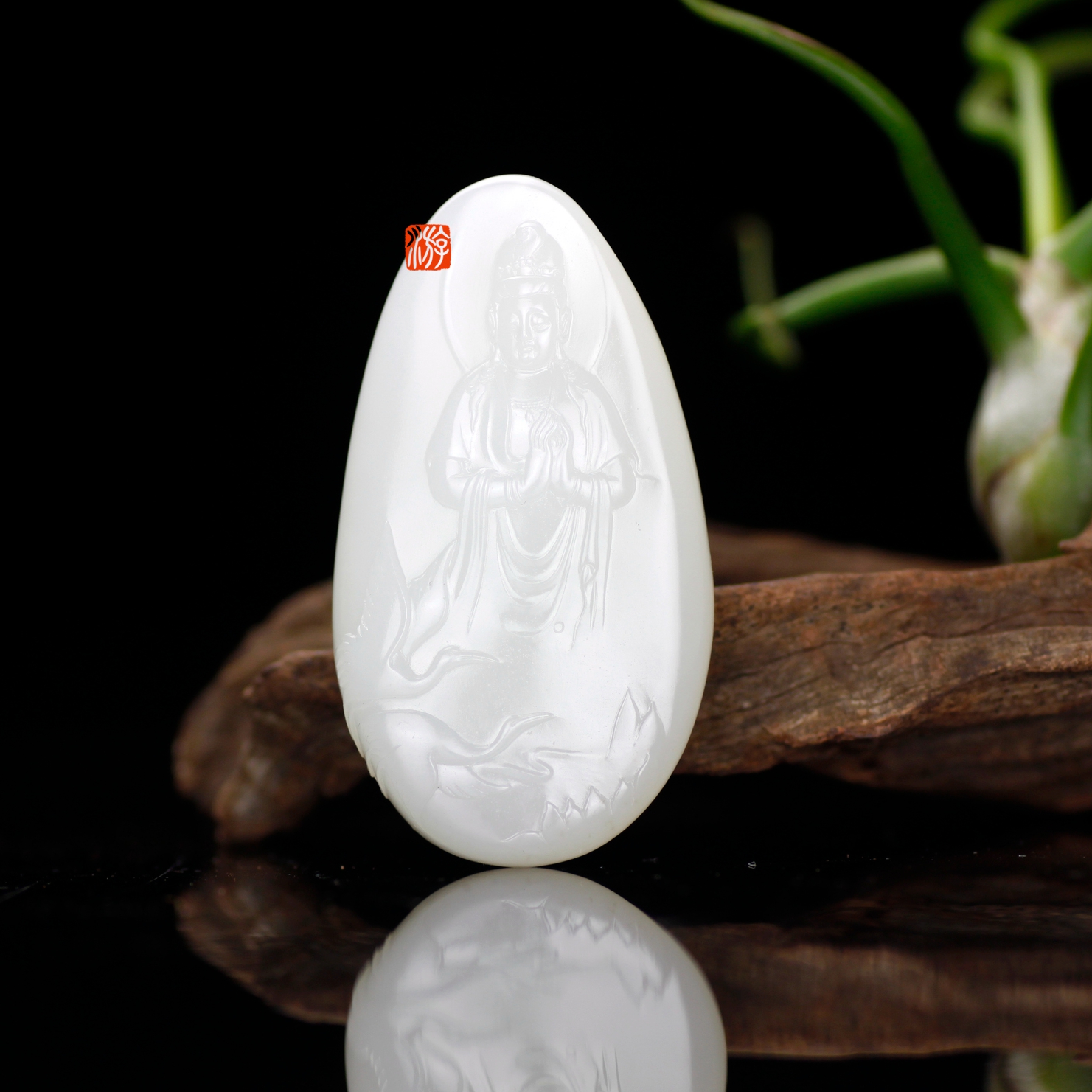 (Ziyou Yufang) Free Avalokitesvara Xinjiang Hetian Jade White Jade Seed Pendant You Gaoxuan has become attached