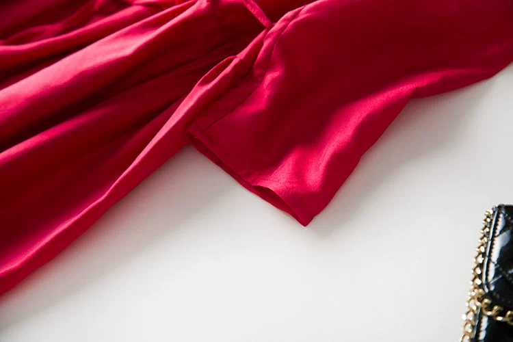 Váy lụa 2019 mùa hè mới của phụ nữ cỡ lớn khí chất váy đỏ đã mỏng - Váy dài
