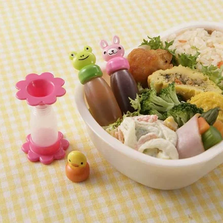 Japanese small cartoon handheld bottle