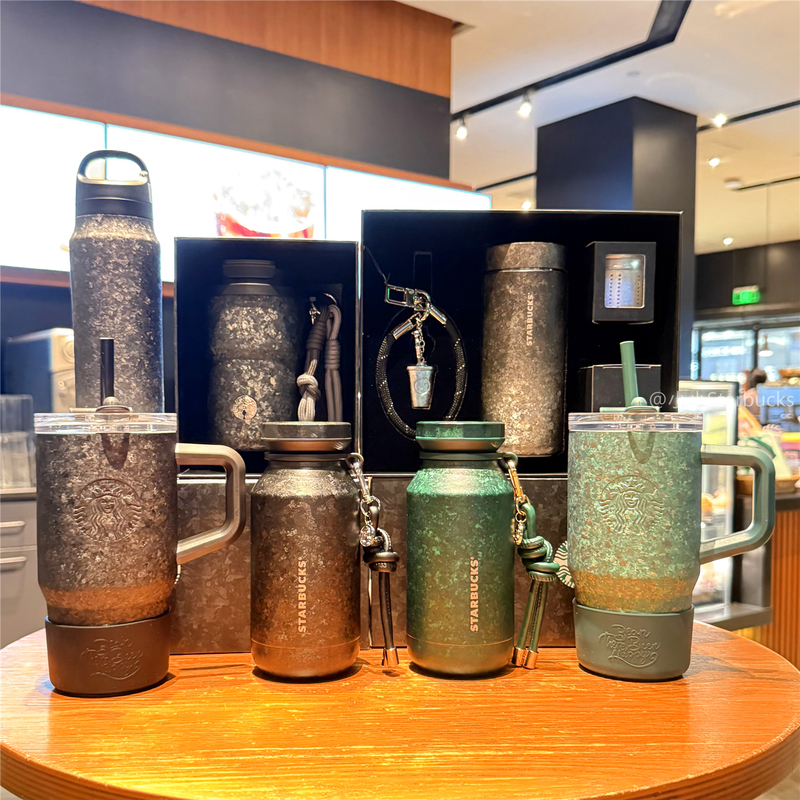 Starbucks Cup, Pure Titanium Series, Cool Black, Insulated, Portable, Dual Drinking Spout, Straw, Coffee, Portable Drinking Cup, High Aesthetic Value