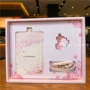 Authentic Starbucks 2018 Spring Pink Day Sakura Card Set Hộp quà tặng Cartoon Cartoon Phiên bản giới hạn dễ thương ví đựng thẻ thông minh