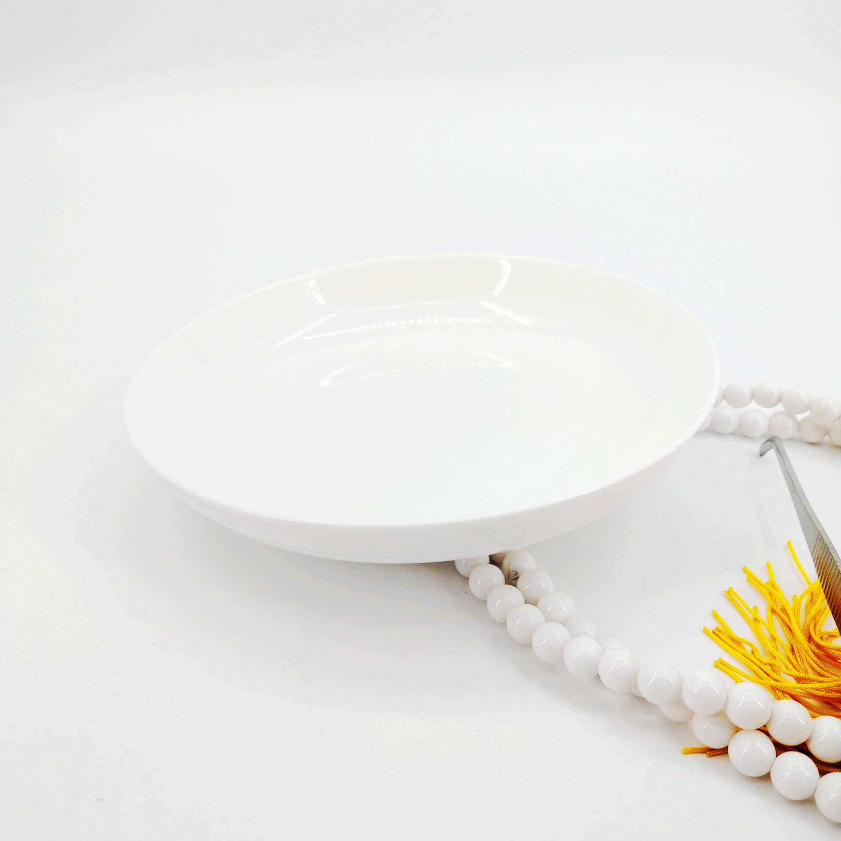 The knot price white plate fruit tray for disc no word lotus Buddhist supplies Yilian Buddha attic ceramic plate