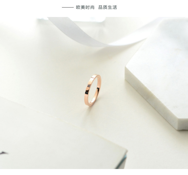 Thời trang Hàn Quốc đơn giản khí chất hoang dã micro-set đơn kim cương mịn titan thép màu vàng ngón trỏ đuôi nhẫn nhẫn trang sức Tanabata nhẫn vàng tây