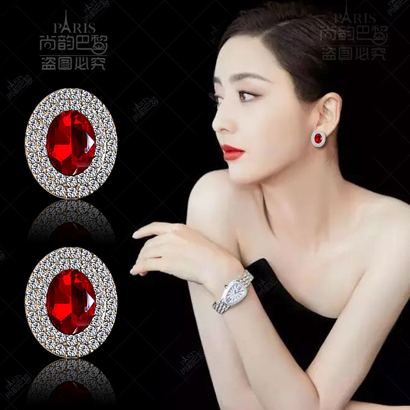 Korean sapphire sterling silver needle anti-allergic earrings black oval diamond-studded palace princess exquisite pierced ear clips
