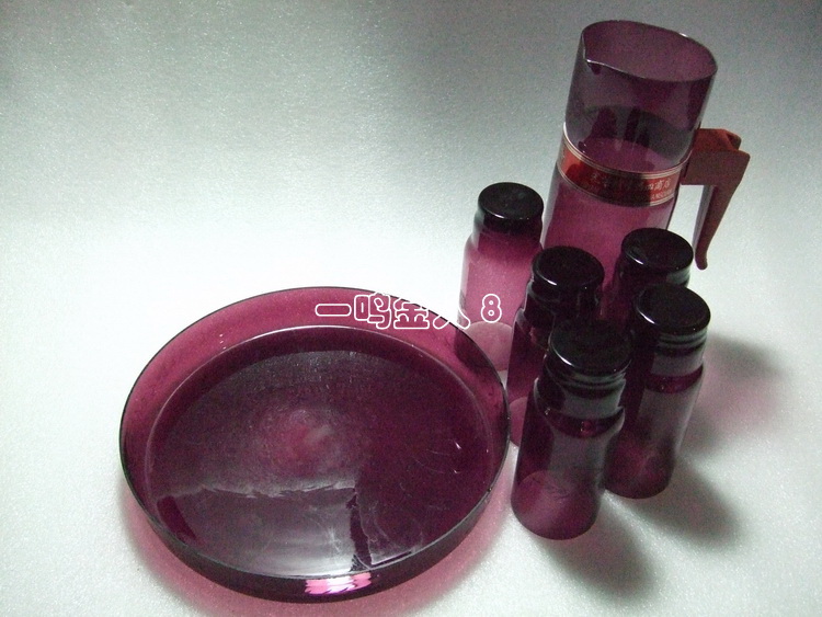 The old Shanghai old glass cool water cup in that era-sets 7 pieces to do the film and TV props display decoration