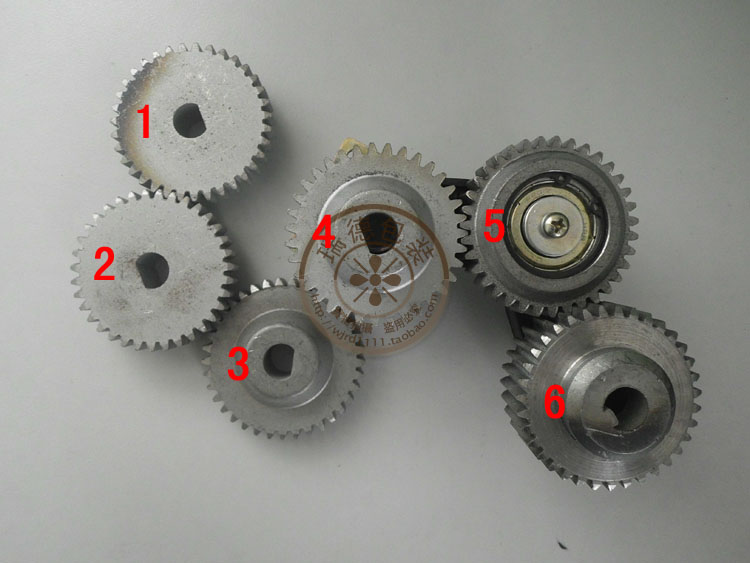Continuous automatic sealing machine gear set (a set of 6 metal) various other accessories