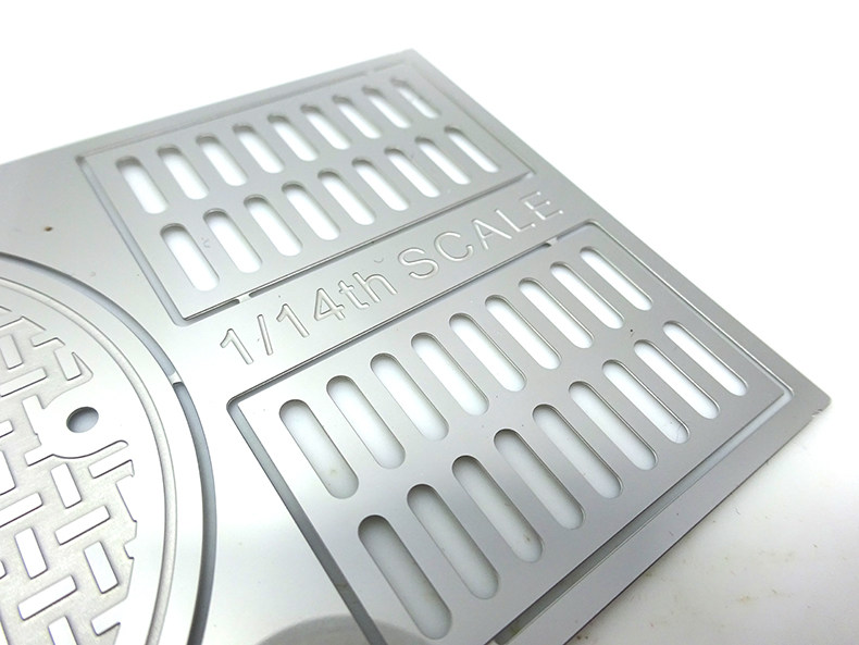 Rc Model Schachtdeckel und Entwässerungsgitter geätzte Metallteile für 1/14 oder 1/16 Modellszenen, 225 – Detail 3