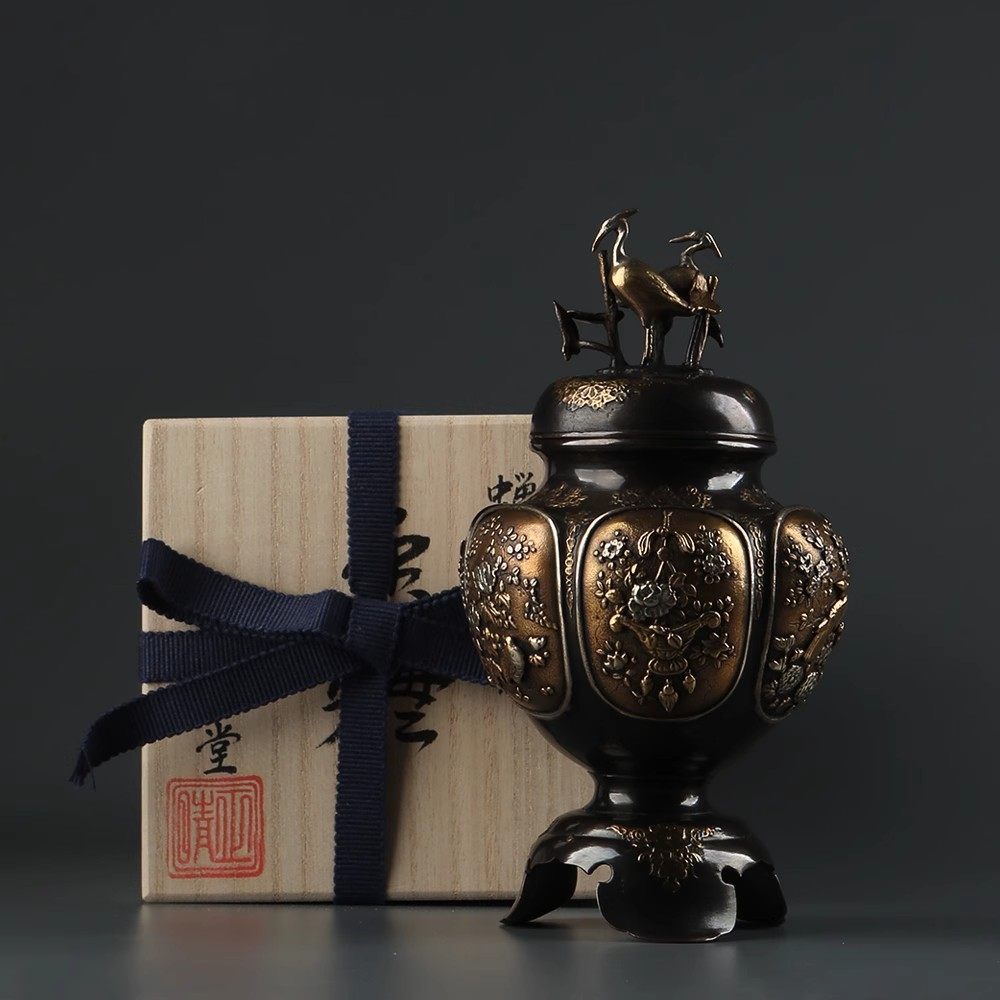 時代金工 作家物 銅製 兜香炉 高27,2cm 置物 共箱 香道具 細密