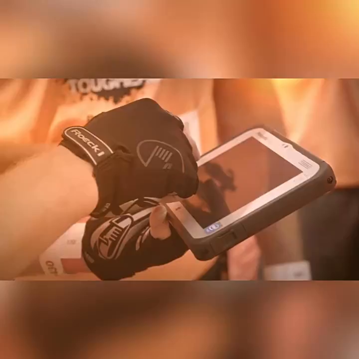 Panasonic松下FZ-M1掌上笔记该开箱。7寸三防平板儿童也能够用。真香警告。