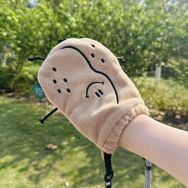 Little Pina Good Things Peanuts Original Illustration Design Bouquet Pocket Storage Mobile Bag Ladder Store Cooperation