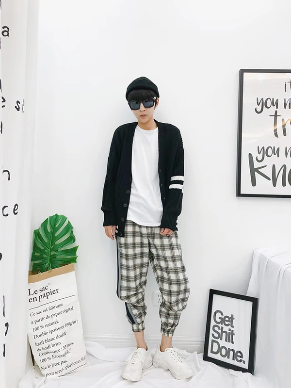 [Is.1988] Harajuku INS retro Nhật Bản lỏng lẻo cổ chữ V dày đan áo len sọc xu hướng giản dị - Cardigan