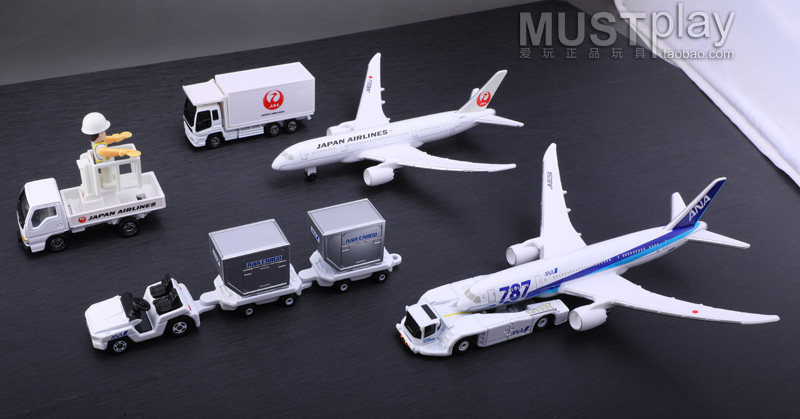 Модель машины 日本tomy多美卡正品ana航空787合金飞机拖车jal机场模型套装玩具 Takara