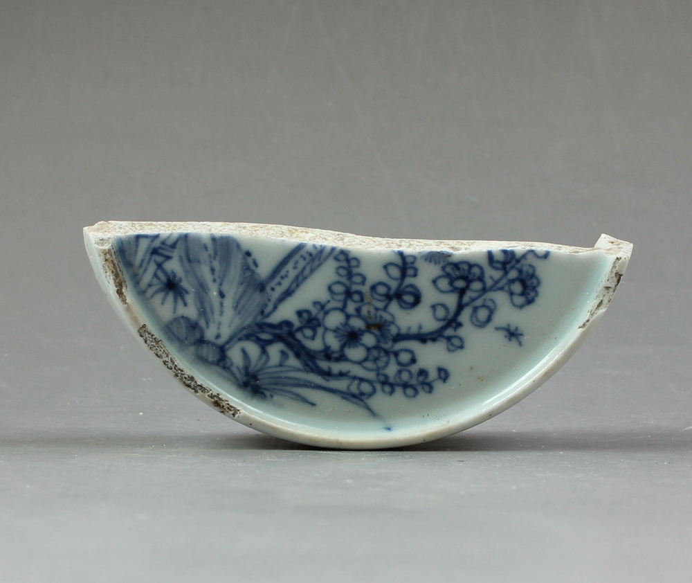 2699 Hongzhi Pine, Bamboo and Plum Cover Ancient Porcelain Specimen