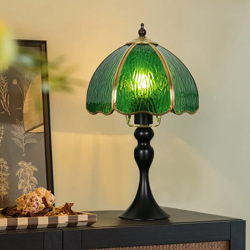 French-Style Vintage Table Lamp, Old Shanghai Republic of China Style, Antique Stained Glass Bedroom Bedside Lamp, Eco-Friendly, Eye-Protecting, High-End