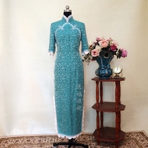  Yifu high-end custom long cheongsam peacock green traditional retro double lapel floral silk mid-sleeve lace edge