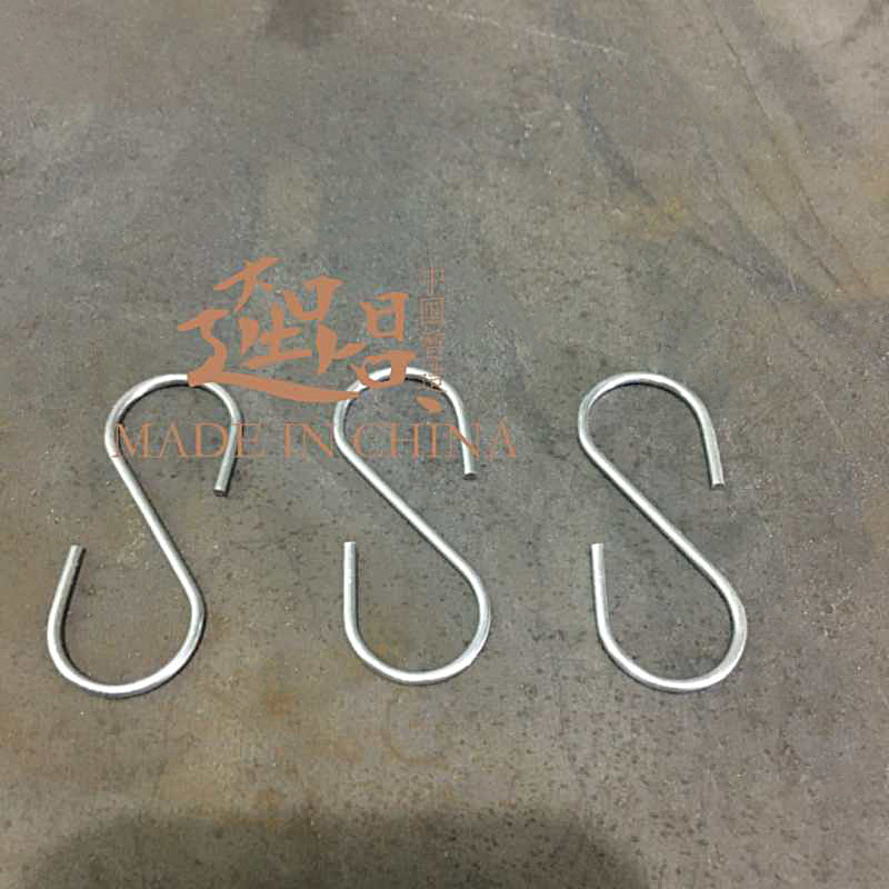 New wedding barbed wire hook artifact wedding props ceiling decoration s hook water drop hummingbird sequin hook