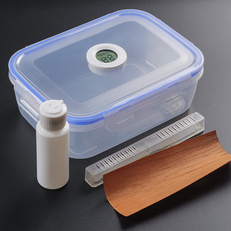 Transparent plastic cigar humidor box with hygrometer moisturizing strip cedar wood chip buckle box storage box portable