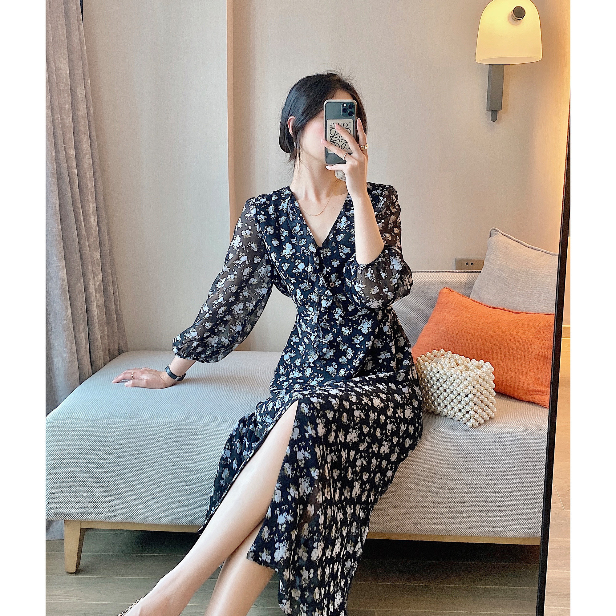 Full honey custom single-breasted v-neck floral temperament dress women's French retro Hepburn style 2021 new spring