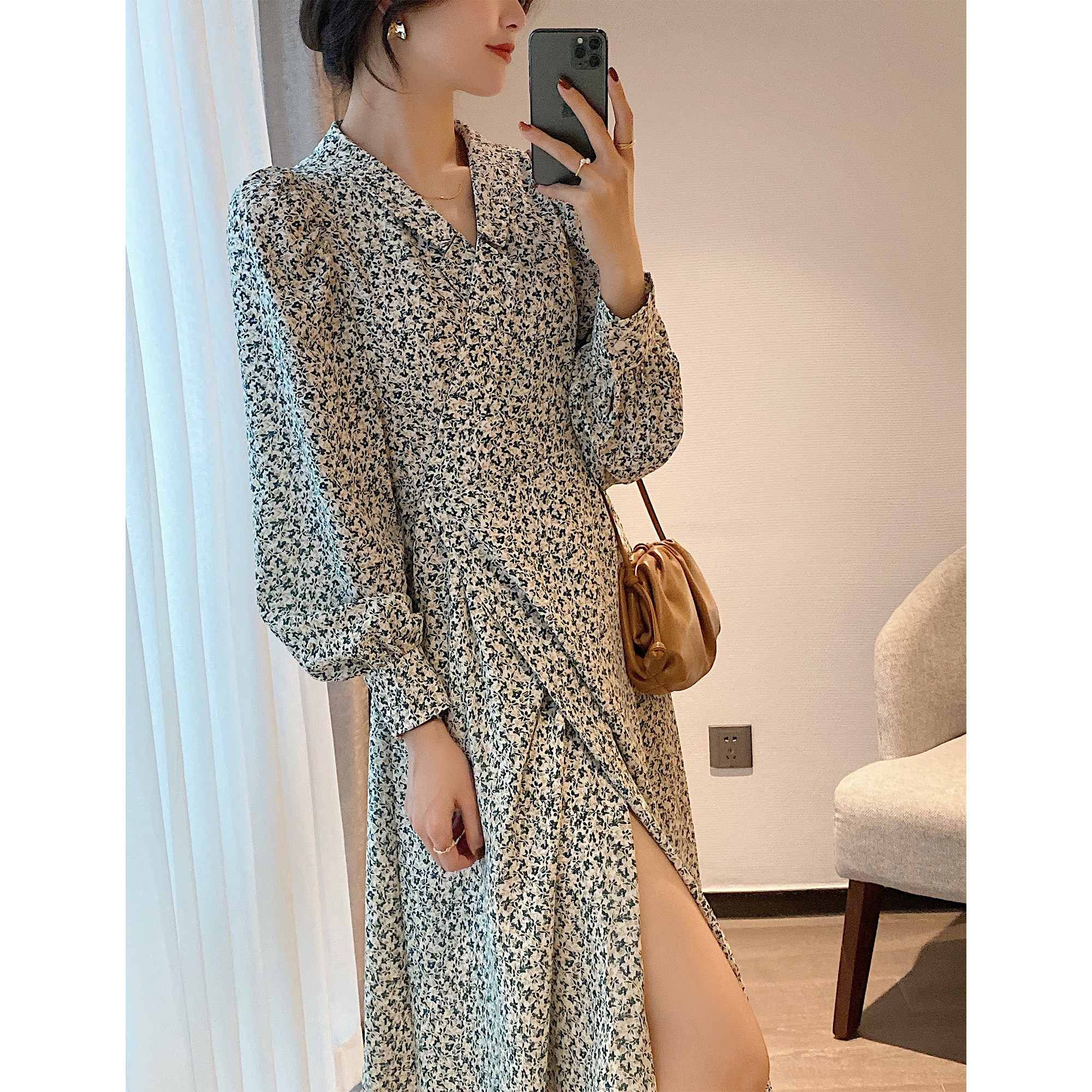 One-piece French retro noble and elegant temperament dress female waist slimming floral skirt 2021 new autumn