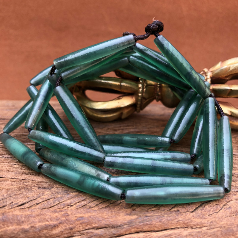 Ancient Play Miscellaneous Antique Jade Ware Collection Old Agate Green Agate Barrel Pearl Necklace Handmade Ornament Bag Berries Oil