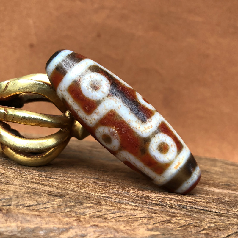 Tibetan Dzi Nine-Eyed Dzi Of Tibetan Tibet Authentic to Pure Agate Chalcedony Pulp Oil Moisturizing Clear Weathering