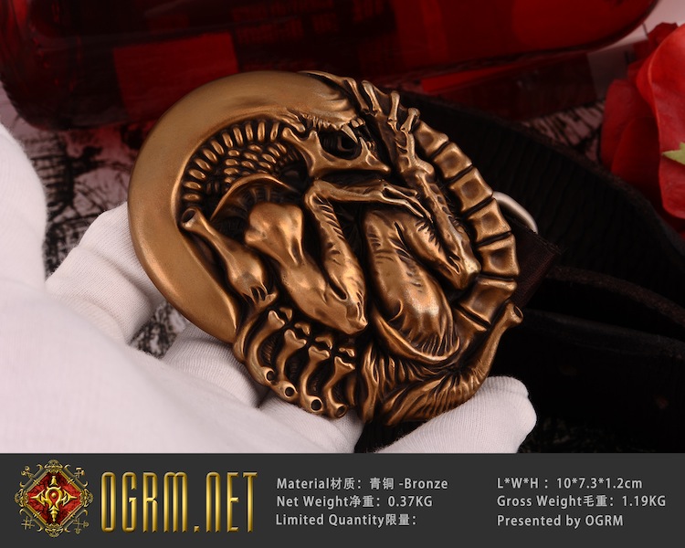 Ogerema AVP Alien iron blood profiled Subronze Bronze Belt Buckle Spot