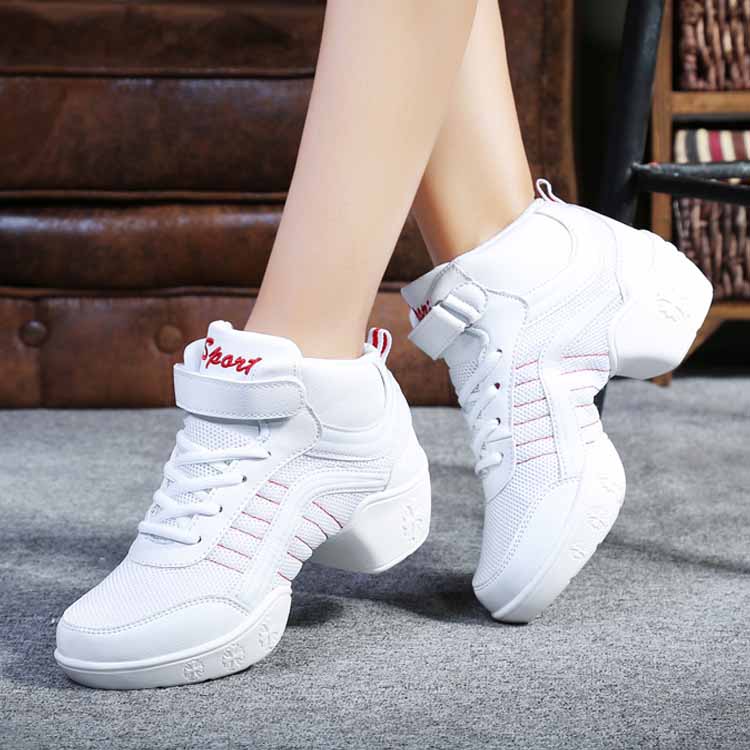 White Dance Shoes Women Soft Bottom Genuine Leather Yang Liping Square Dance Shoes Spring Summer Season Light Dancing Shoes Fitness Training Shoes
