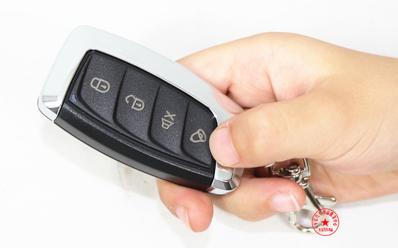 Xe mới Chống trộm Sắt Báo động chung Sắt Tổng quát 6806 Kim loại Điều khiển từ xa Thời trang Xử lý - Âm thanh xe hơi / Xe điện tử chống trộm gương xe ô tô