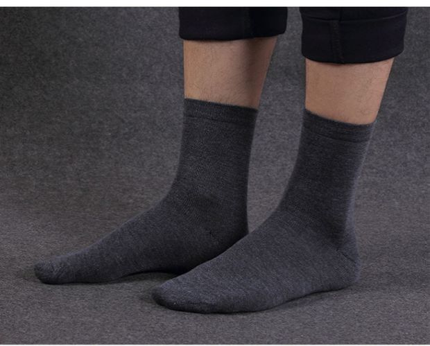Vớ nam ống mùa thu và mùa đông nam mùa đông polyester cotton cotton vớ khử mùi vớ thể thao tất adidas