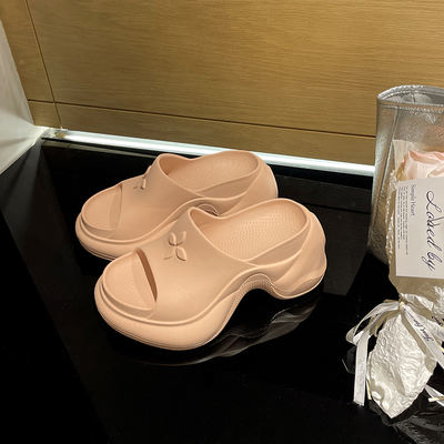 Trumpchi women's shoes ~ Cross-shaped slippers 2025 new style summer outerwear thick-soled, feeling like stepping on poop, lazy people can wear sandals with one foot