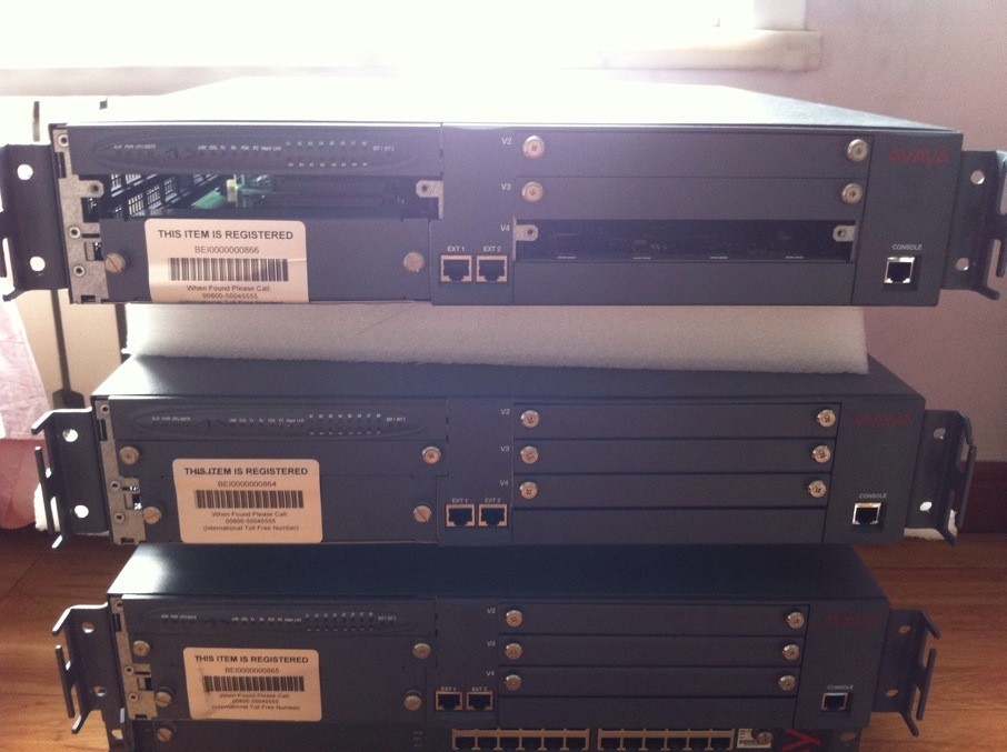 95% new Avaya G700 S8300BS8300CS8300D test intact physical shooting