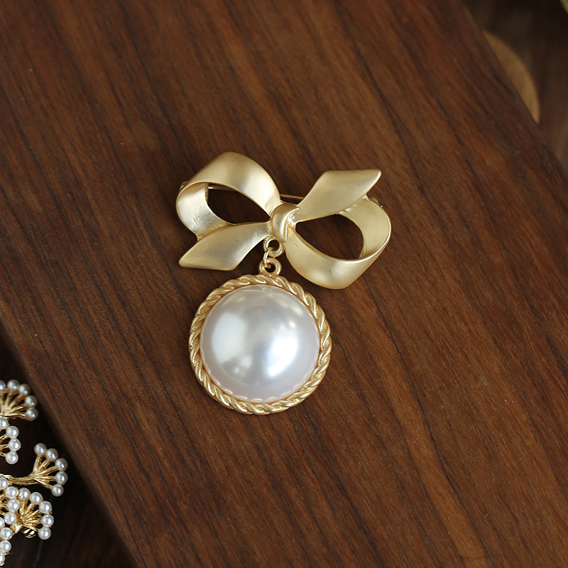 Shiqi xuất khẩu chất lượng lady giữ chó cung thời trang thanh lịch đơn giản retro lady hoang trâm cài áo nữ
