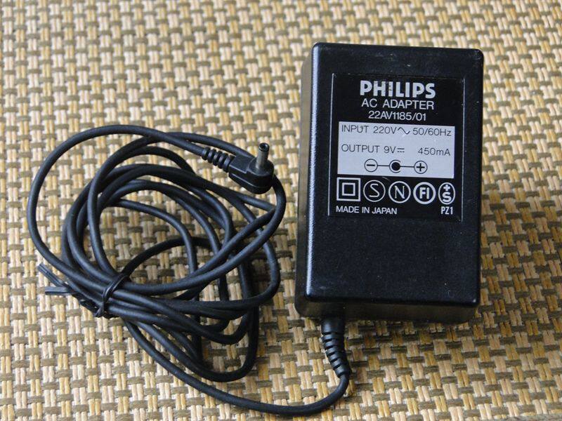 PHILIPS Philips 9V 450ma Linear DC Power Supply made in Japan