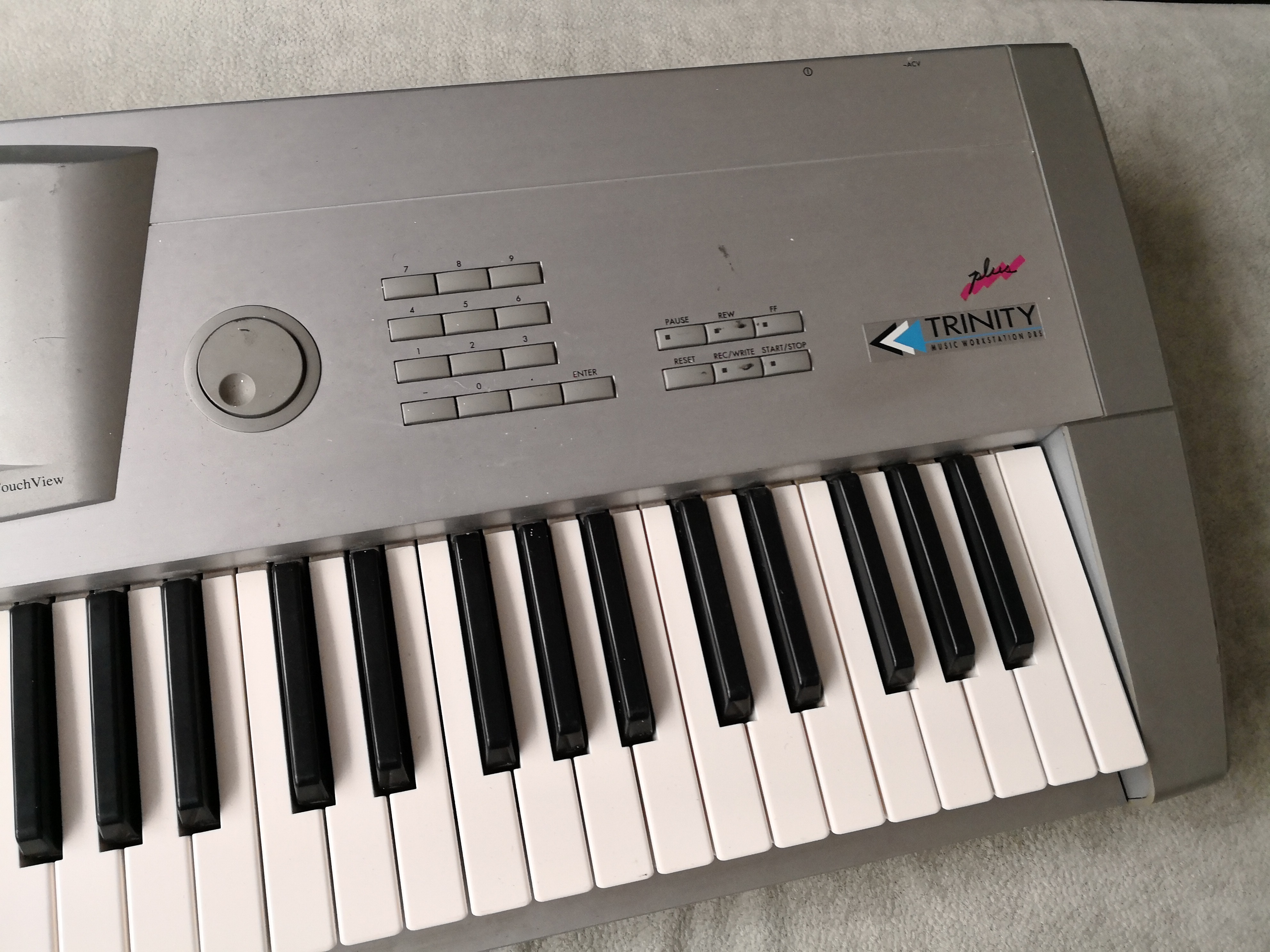 Thực Nhật Bản KORG Trinity Cộng Với tổng hợp điện tử sắp xếp bàn phím MIDI sản xuất bàn phím yamaha piano điện